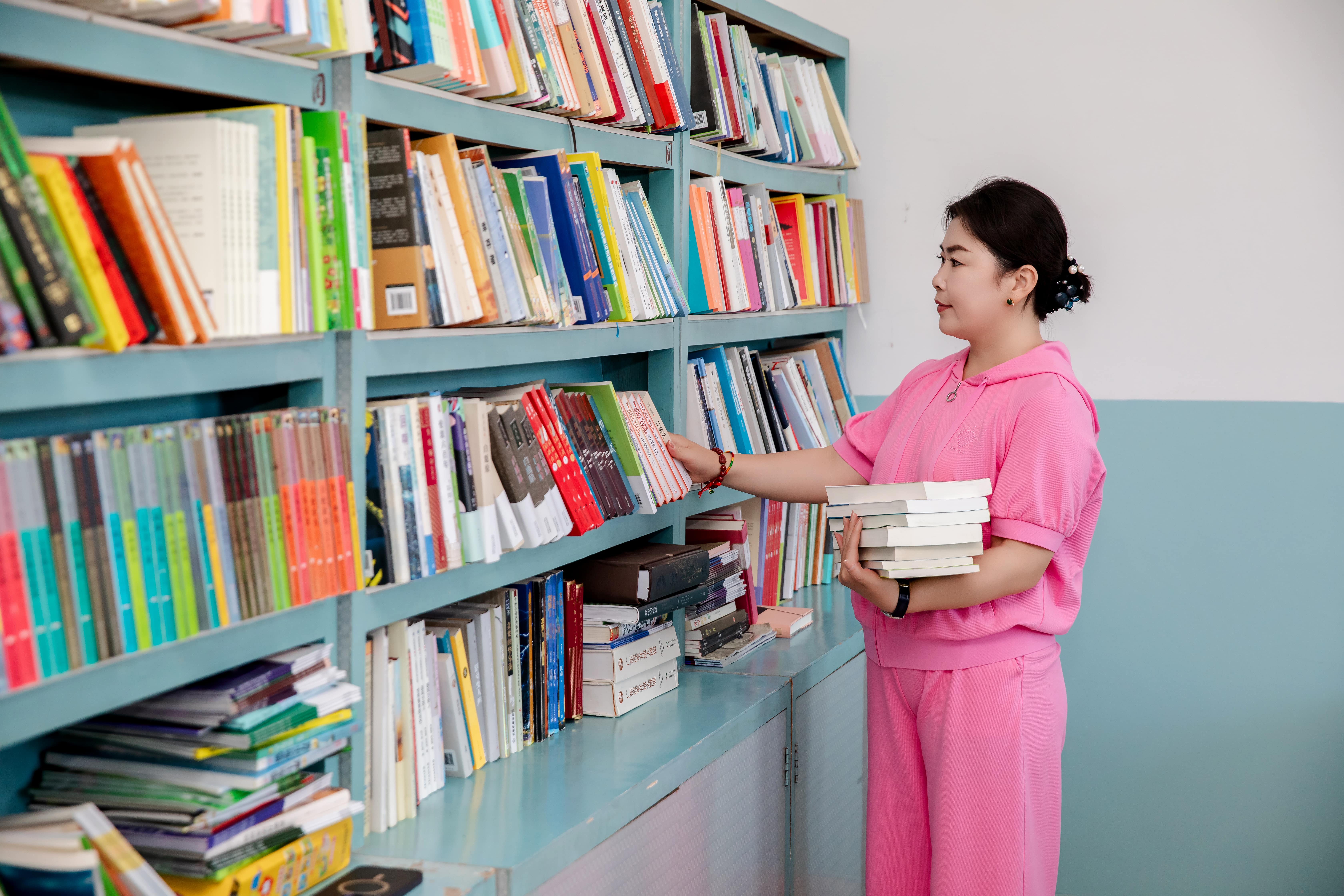 第251所 新疆昌吉州玛纳斯县北五岔镇华体会官方网页版-华体会(中国)
王俊英学校