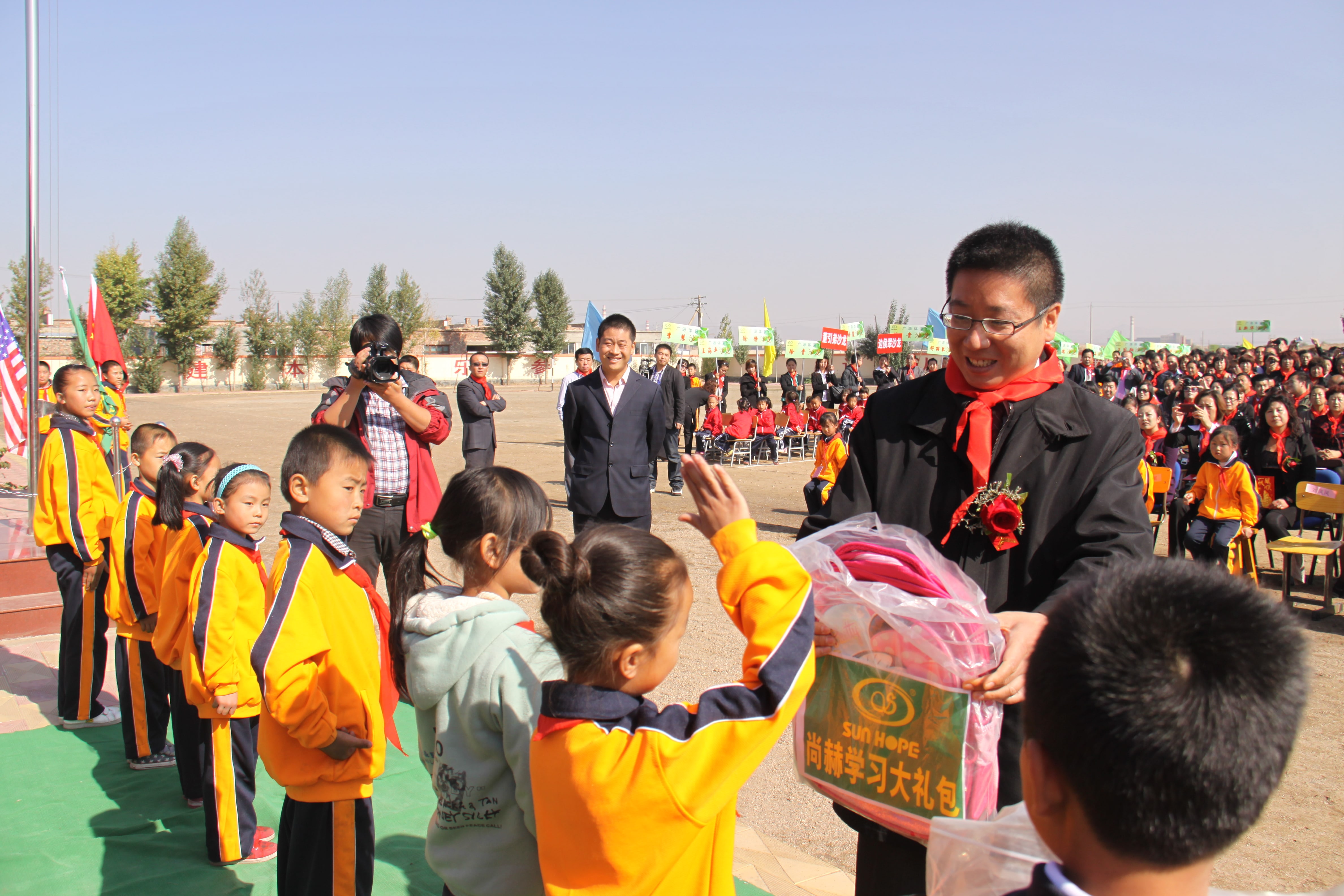 第20所 包头市三道沙河华体会官方网页版-华体会(中国)
舒丽琴小学