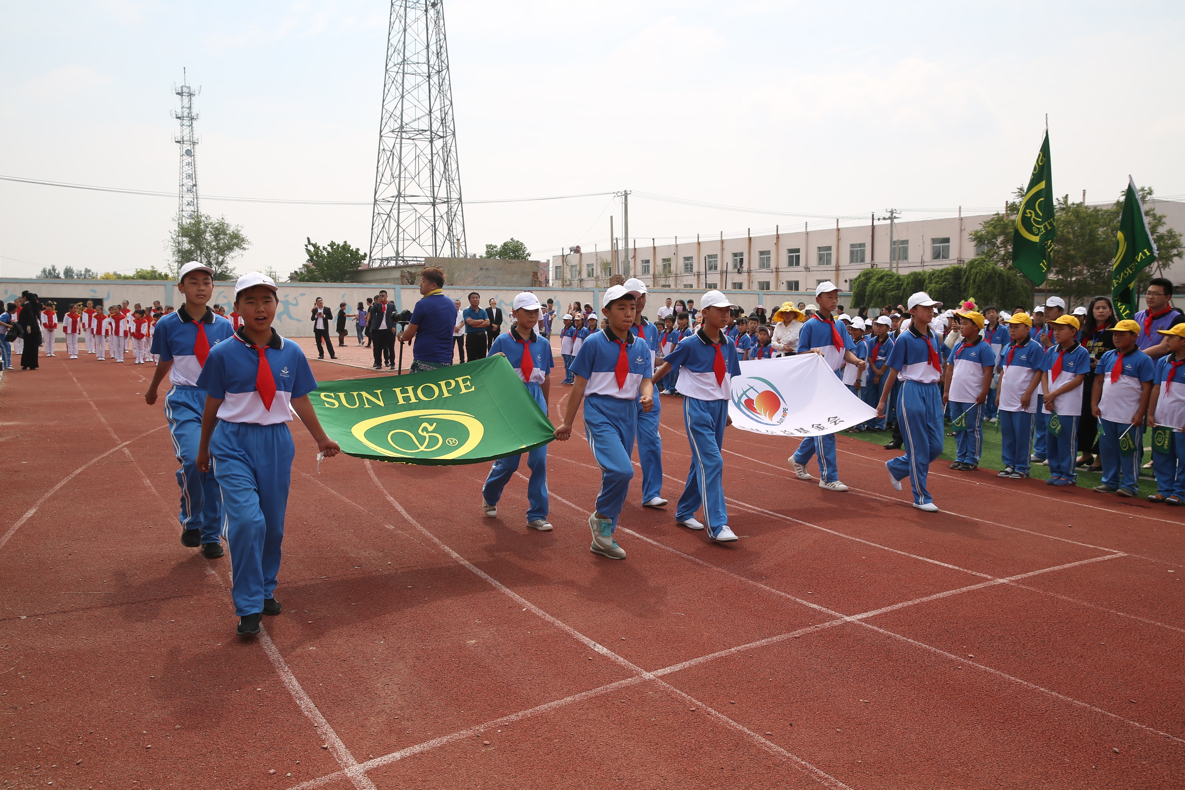 第98所 阜新市彰武县二道河子华体会官方网页版-华体会(中国)
佟玲小学