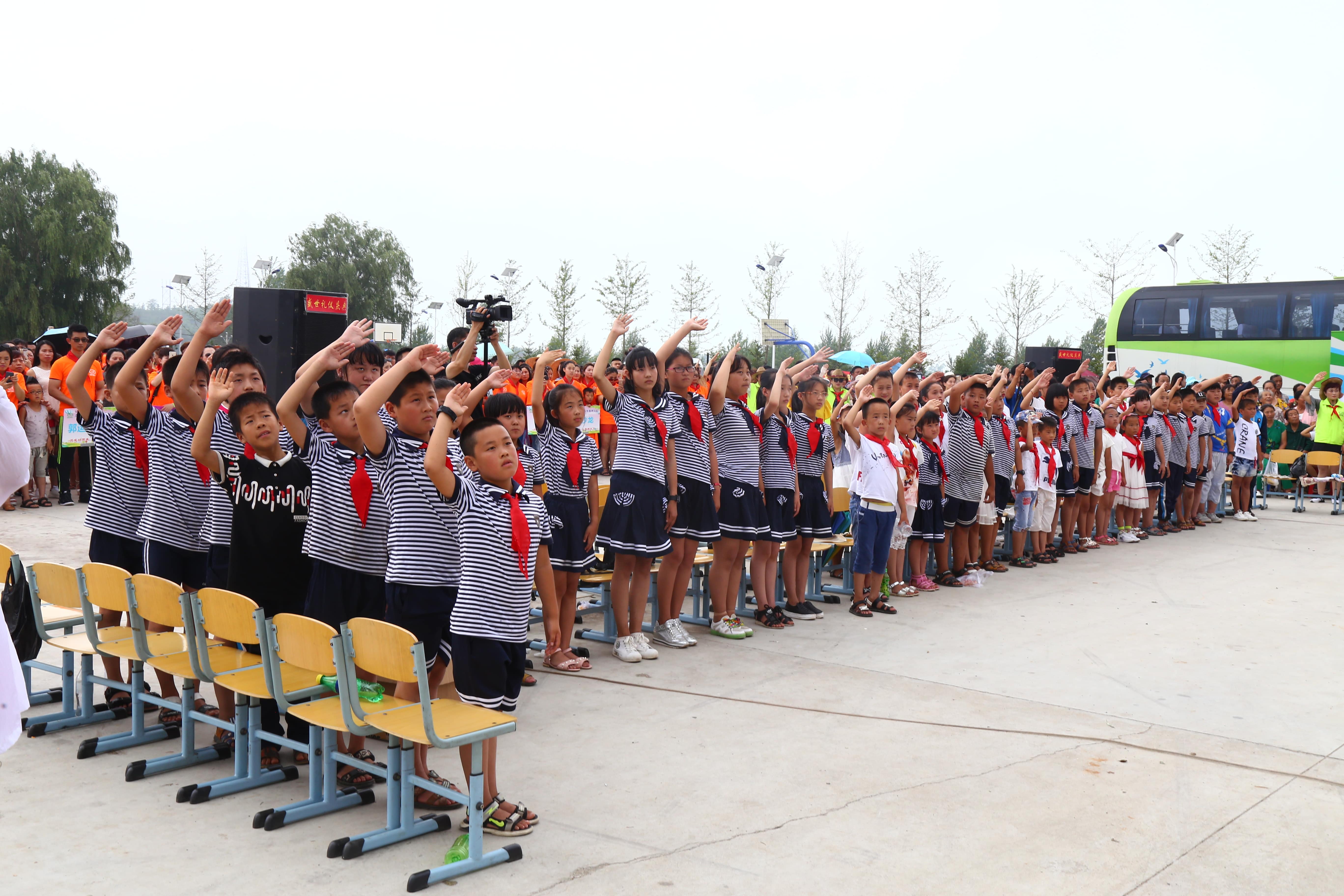 第110所 东港市椅圈镇华体会官方网页版-华体会(中国)
张兰小学