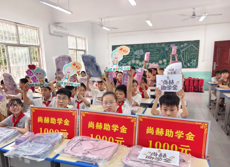 权威媒体3·15特别报道丨华体会官方网页版-华体会(中国)
：创新领航健康消费，责任铸就行业典范